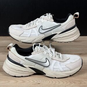 Nike V2K Run Shoes Womens Size 11.5 Mens 10 White Running Sneakers FN6703-100